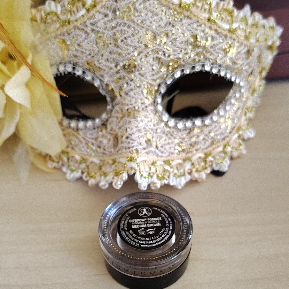 Anastasia Beverly Hills Medium Brown Pomade